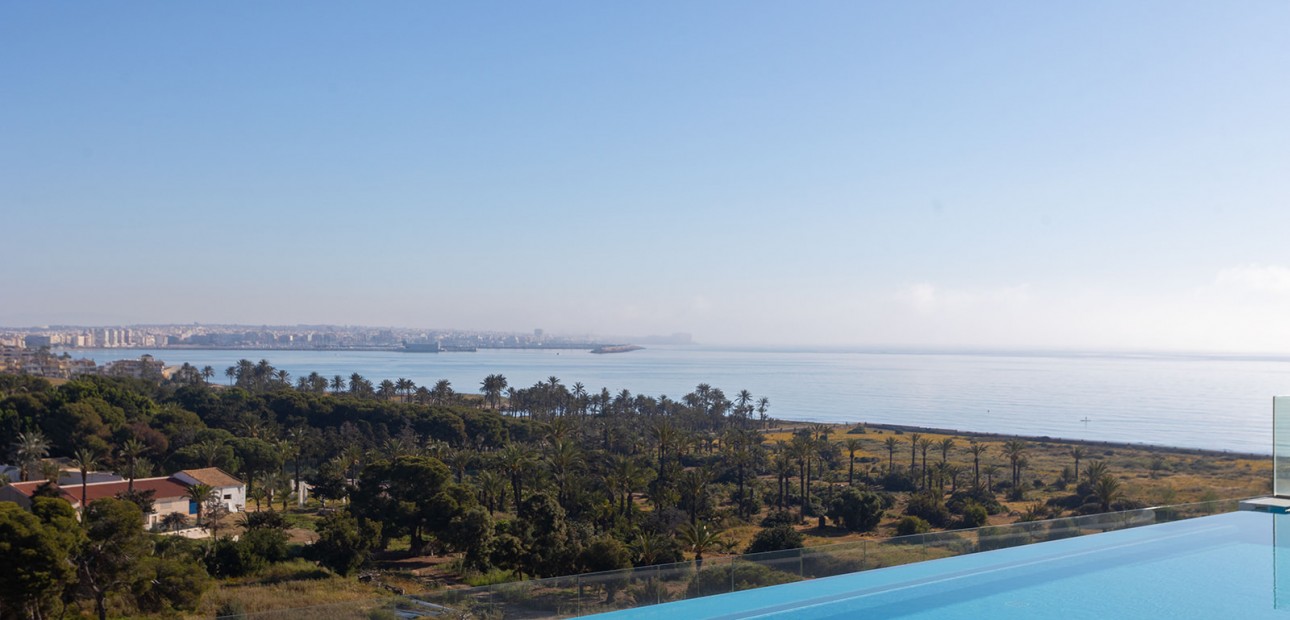 Sale - Apartment / flat -
Torrevieja - Rocio del Mar