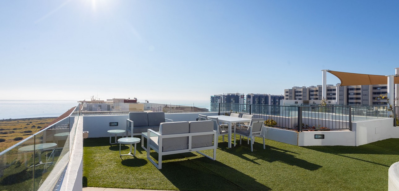 Sale - Apartment / flat -
Torrevieja - Rocio del Mar