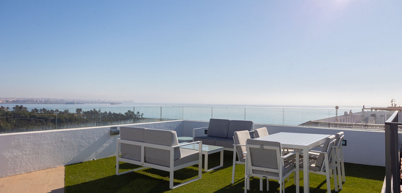 Sale - Apartment / flat -
Torrevieja - Rocio del Mar