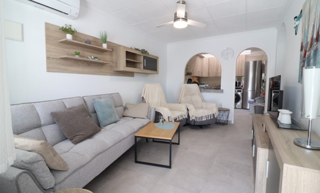 Sale - Bungalow -
Torrevieja - El Chaparral