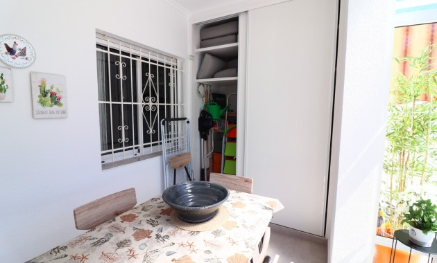 Sale - Bungalow -
Torrevieja - El Chaparral