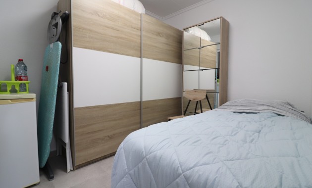 Sale - Bungalow -
Torrevieja - El Chaparral