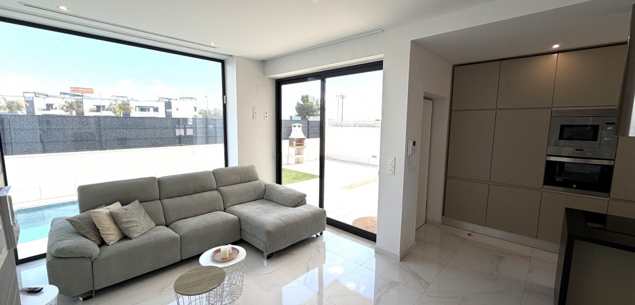Sale - Detached Villa -
Ciudad Quesada - La Laguna
