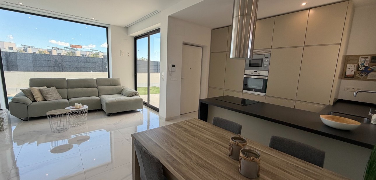 Sale - Detached Villa -
Ciudad Quesada - La Laguna