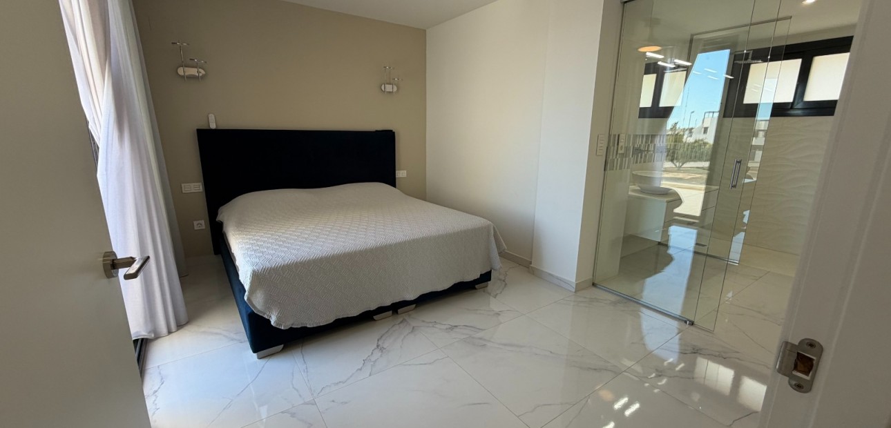 Sale - Detached Villa -
Ciudad Quesada - La Laguna