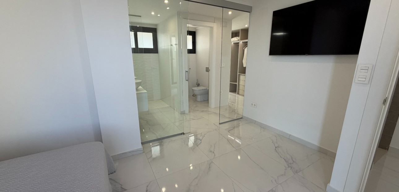 Sale - Detached Villa -
Ciudad Quesada - La Laguna