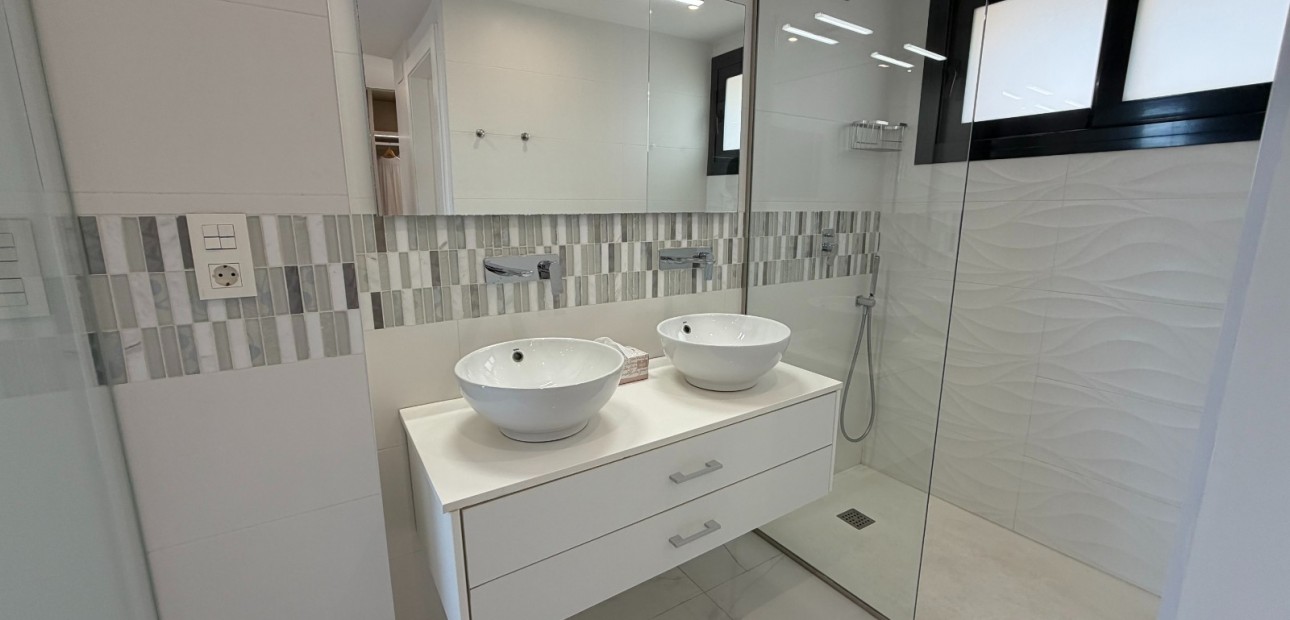 Sale - Detached Villa -
Ciudad Quesada - La Laguna