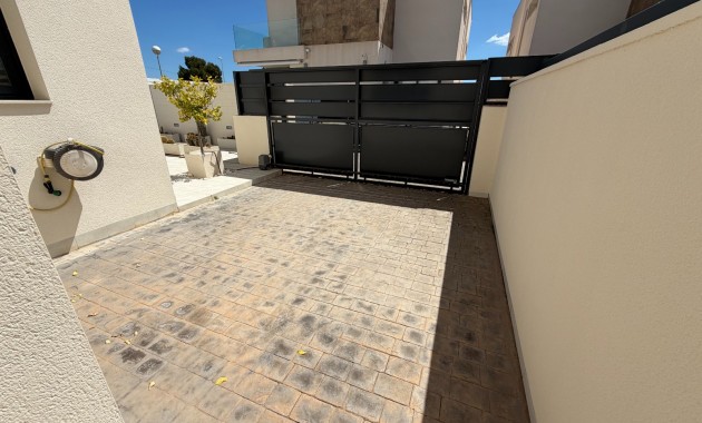 Sale - Detached Villa -
Ciudad Quesada - La Laguna