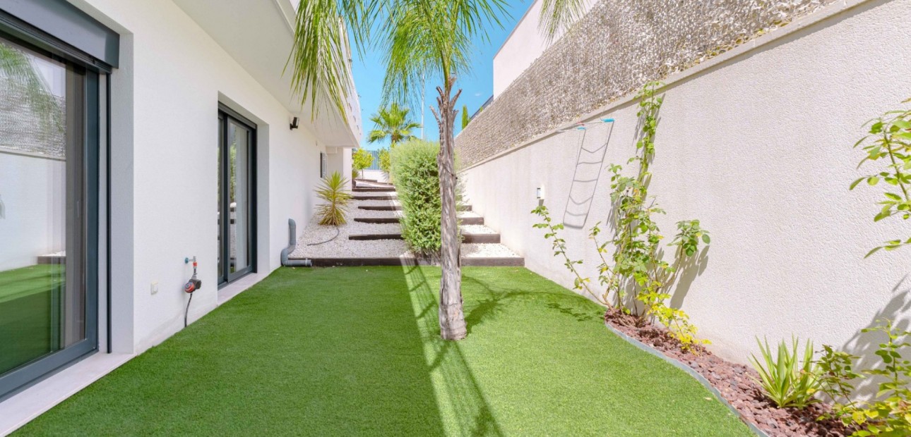 Sale - Detached Villa -
San Miguel de Salinas - San Miguel - Town