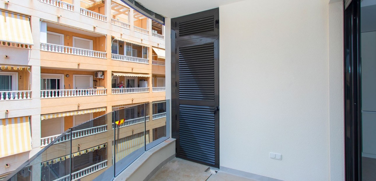 Sale - Apartment / flat -
Torrevieja - Playa Del Cura
