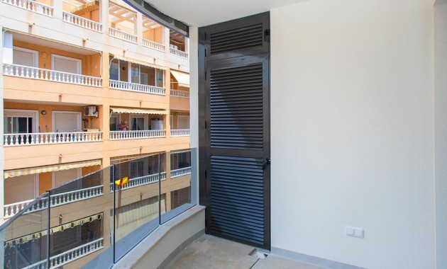 Sale - Apartment / flat -
Torrevieja - Playa Del Cura