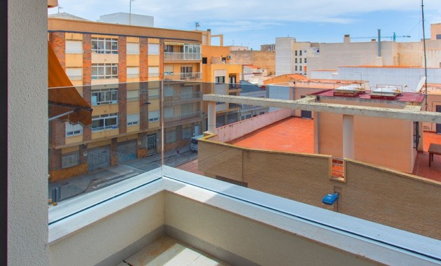 Sale - Apartment / flat -
Torrevieja - Playa Del Cura