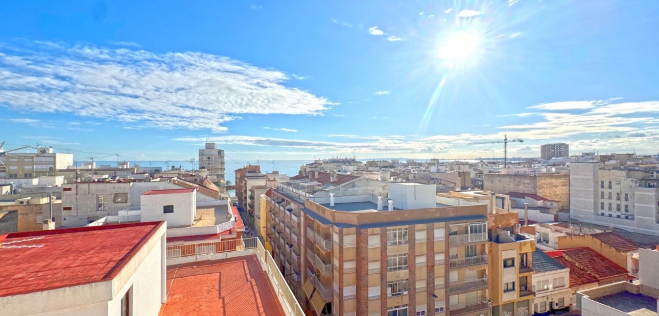 Sale - Apartment / flat -
Torrevieja - Playa Del Cura