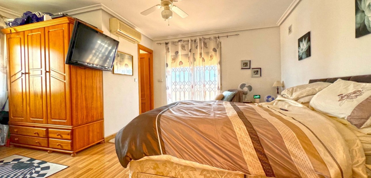 Sale - Detached Villa -
Torrevieja - Los Balcones - Los Altos del Edén