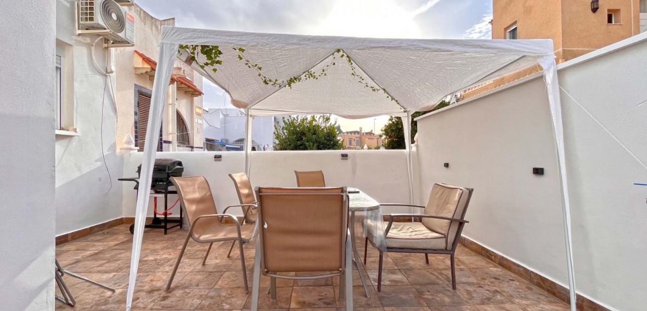 Sale - Bungalow -
Orihuela Costa - Playa Flamenca