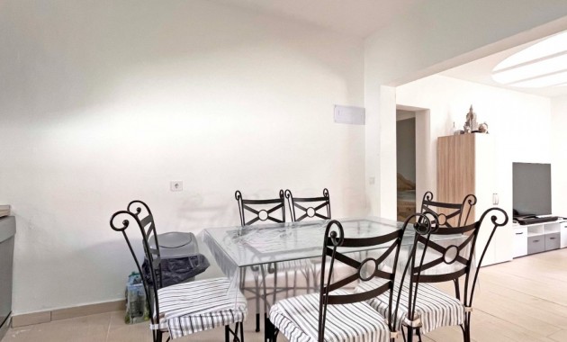 Sale - Bungalow -
Orihuela Costa - Playa Flamenca