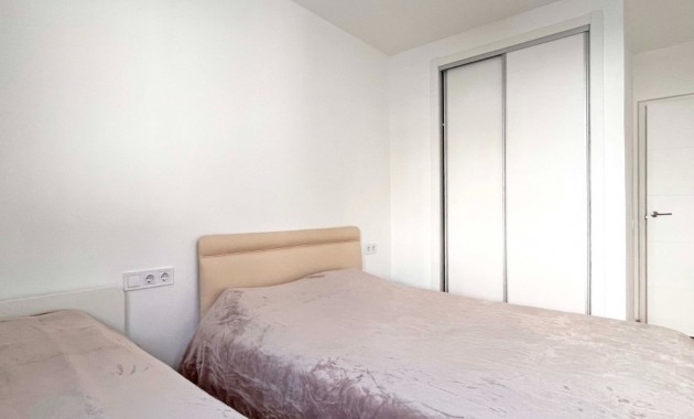 Sale - Bungalow -
Orihuela Costa - Playa Flamenca