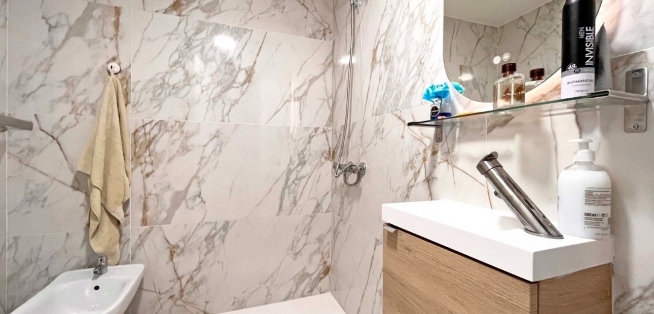 Sale - Bungalow -
Orihuela Costa - Playa Flamenca