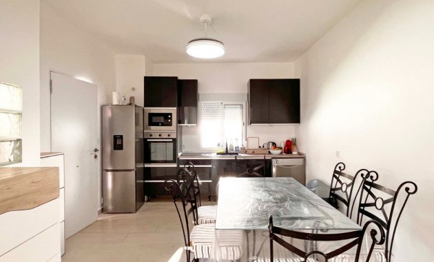 Sale - Bungalow -
Orihuela Costa - Playa Flamenca