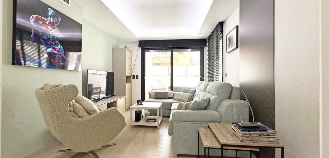 Sale - Detached Villa -
Orihuela Costa - Villamartin