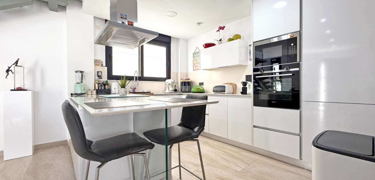 Sale - Detached Villa -
Orihuela Costa - Villamartin