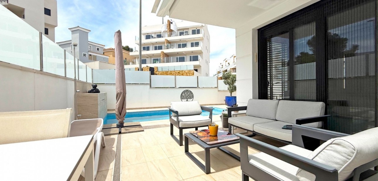 Sale - Detached Villa -
Orihuela Costa - Villamartin