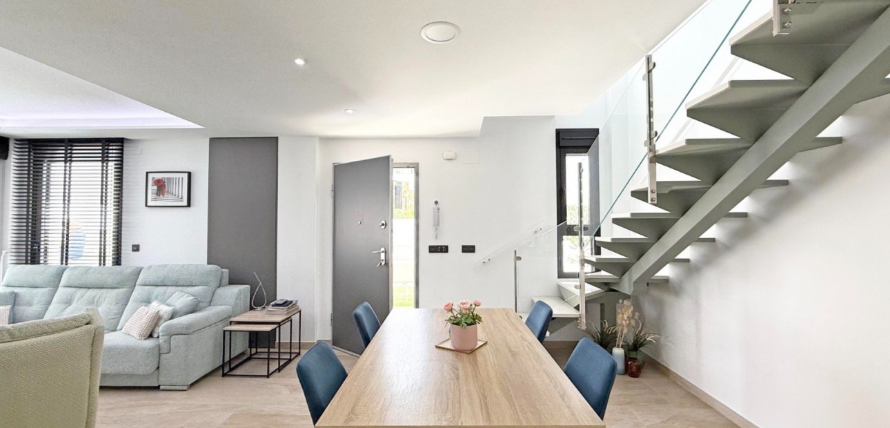 Sale - Detached Villa -
Orihuela Costa - Villamartin