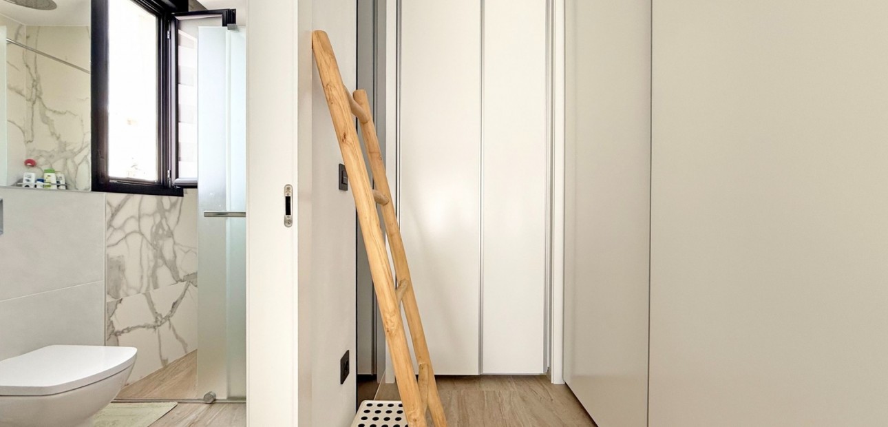 Sale - Detached Villa -
Orihuela Costa - Villamartin