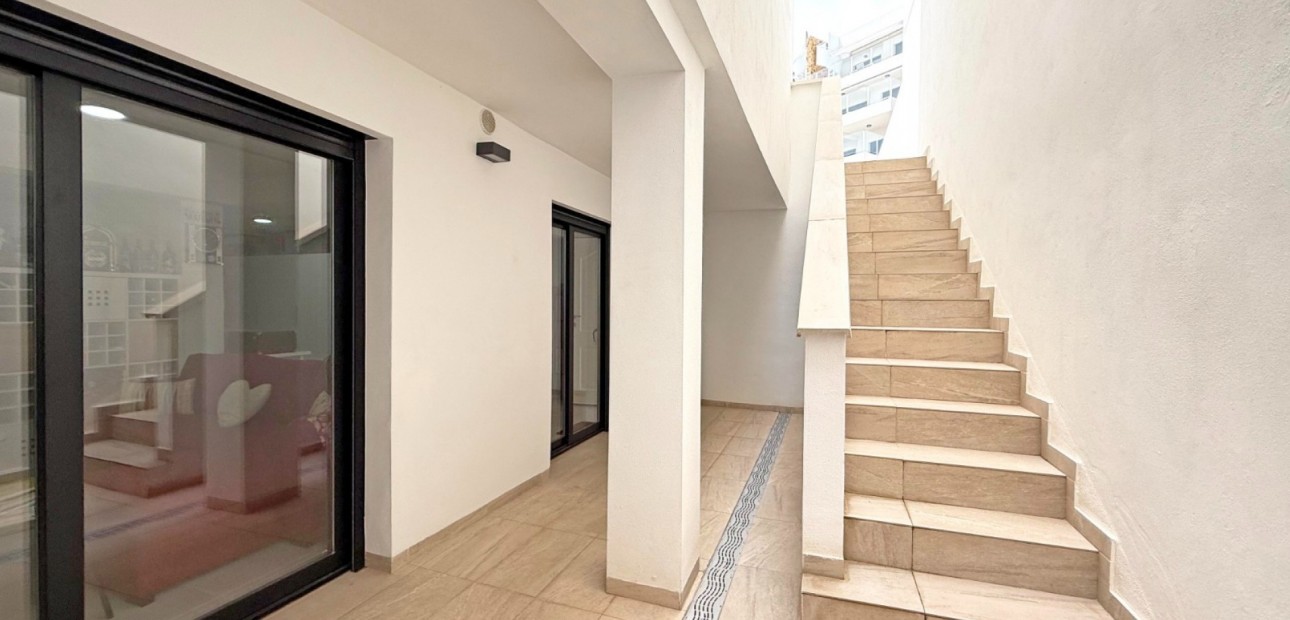 Sale - Detached Villa -
Orihuela Costa - Villamartin