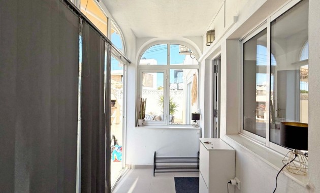 Sale - Bungalow -
Torrevieja - Torrelamata - La Mata