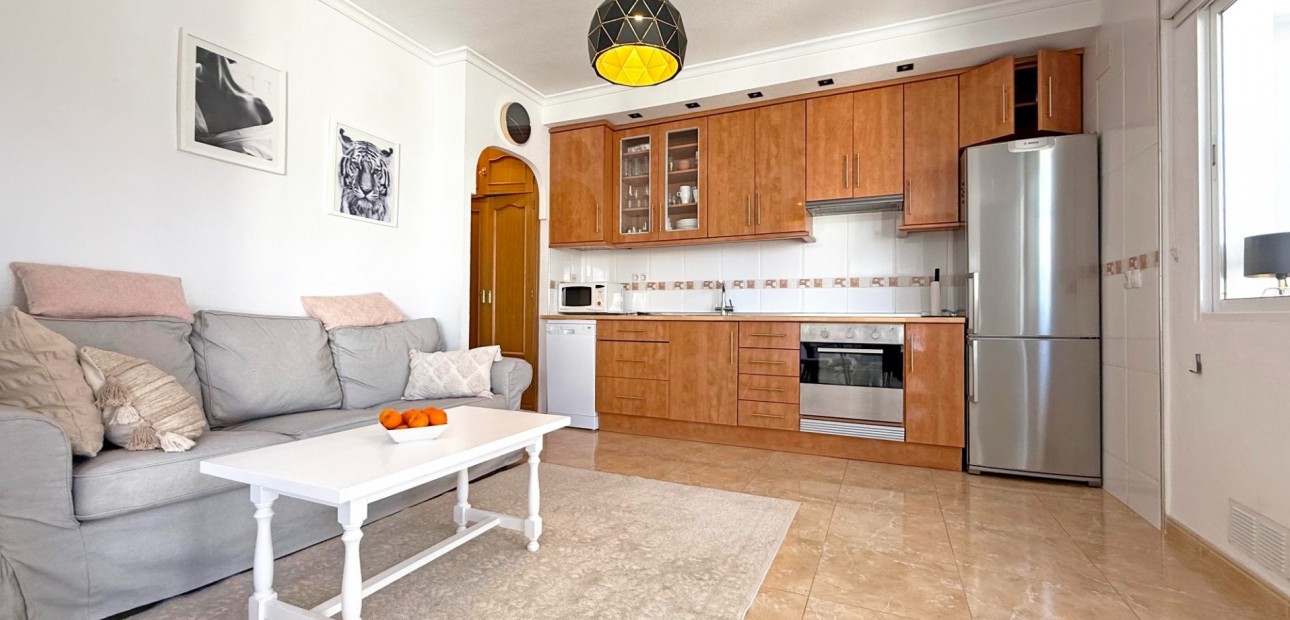 Sale - Bungalow -
Torrevieja - Torrelamata - La Mata