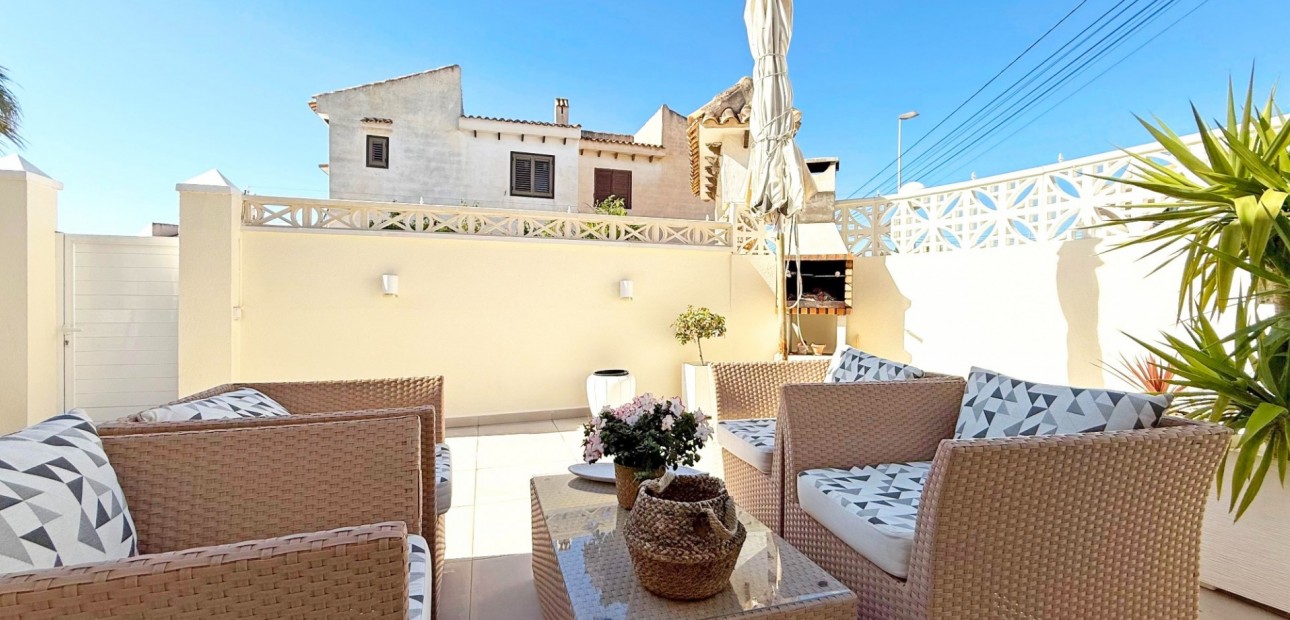Sale - Bungalow -
Torrevieja - Torrelamata - La Mata