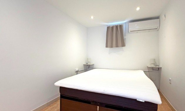 Sale - Bungalow -
Torrevieja - Torrelamata - La Mata