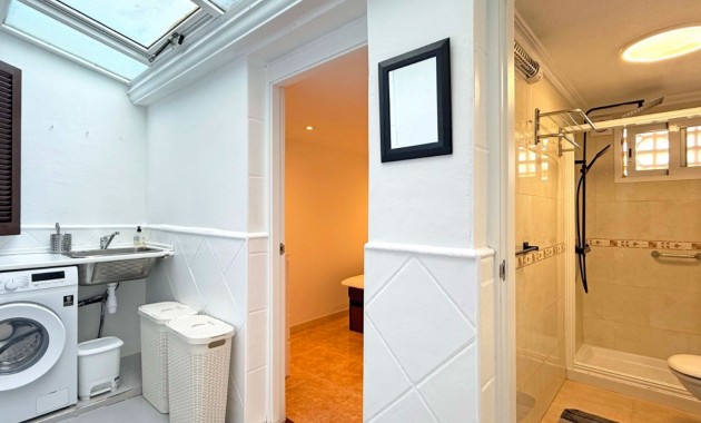 Sale - Bungalow -
Torrevieja - Torrelamata - La Mata