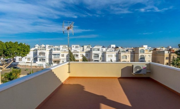 Sale - Detached Villa -
Orihuela Costa - Villamartin