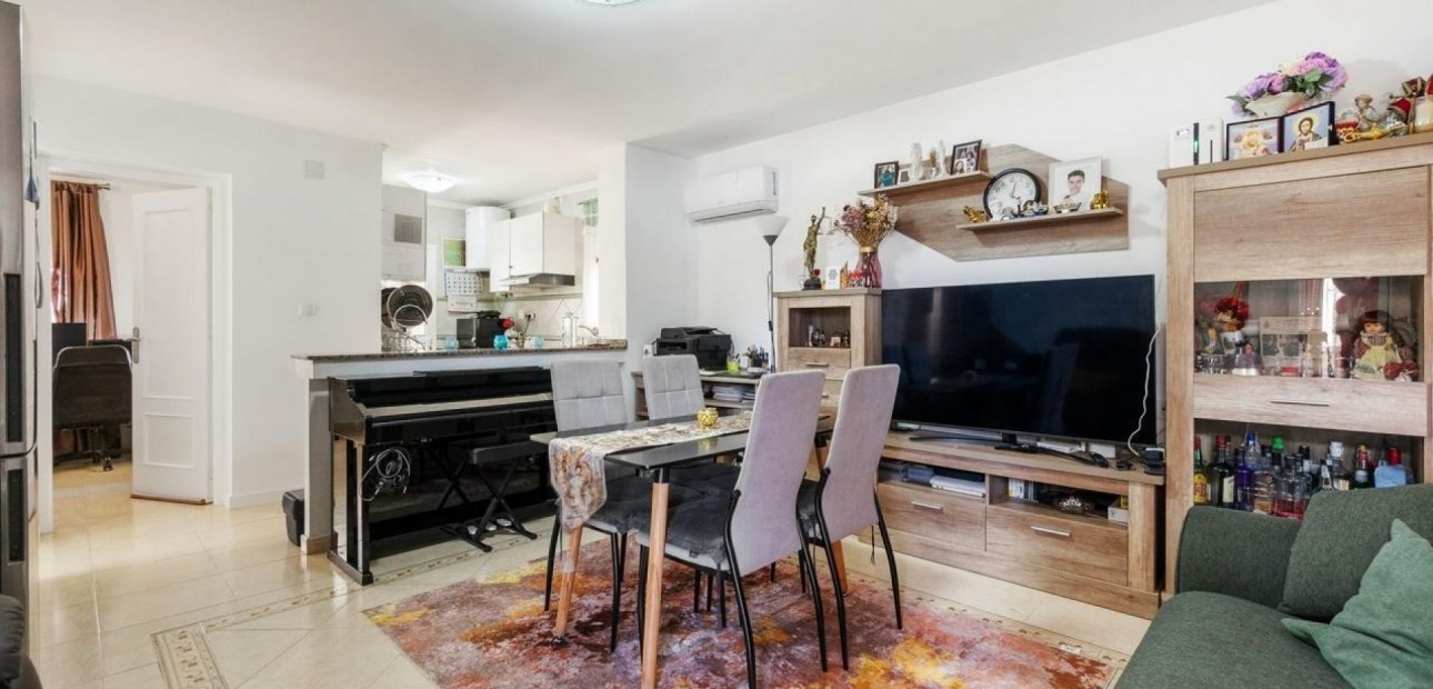 Sale - Detached Villa -
Orihuela Costa - Villamartin