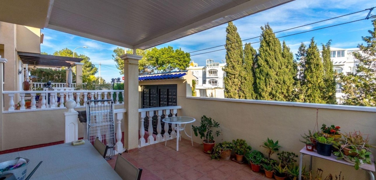 Sale - Detached Villa -
Orihuela Costa - Villamartin