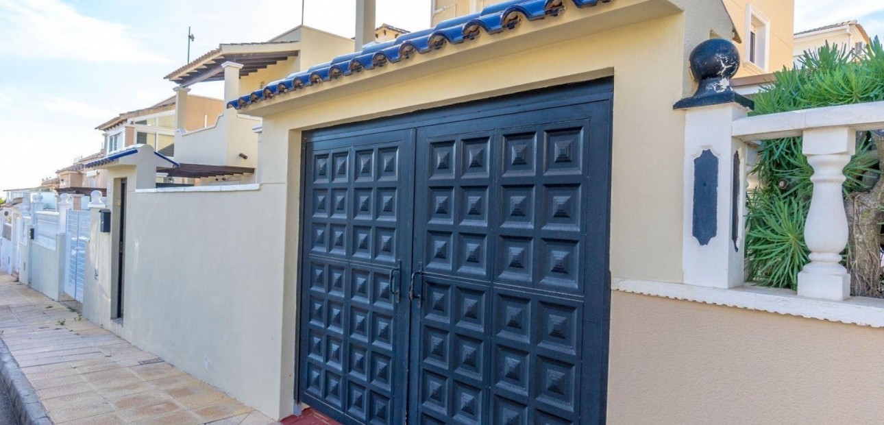 Sale - Detached Villa -
Orihuela Costa - Villamartin