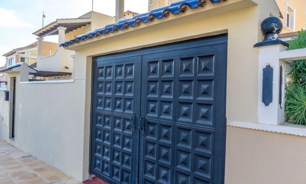 Sale - Detached Villa -
Orihuela Costa - Villamartin