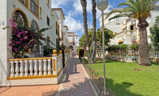 Sale - Duplex -
Torrevieja - Torrelamata - La Mata