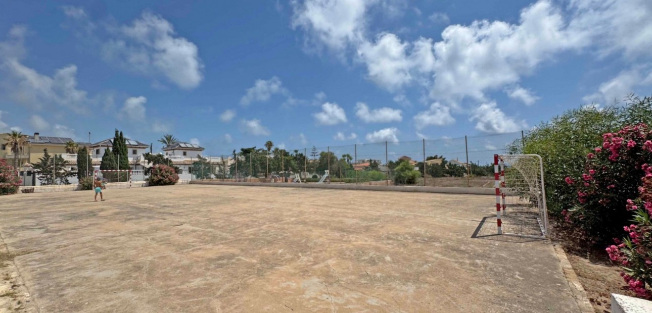 Sale - Duplex -
Torrevieja - Torrelamata - La Mata