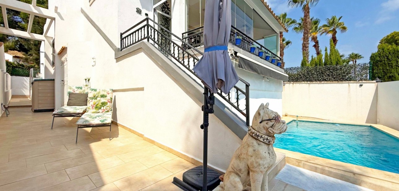 Sale - Detached Villa -
Orihuela Costa - Villamartin