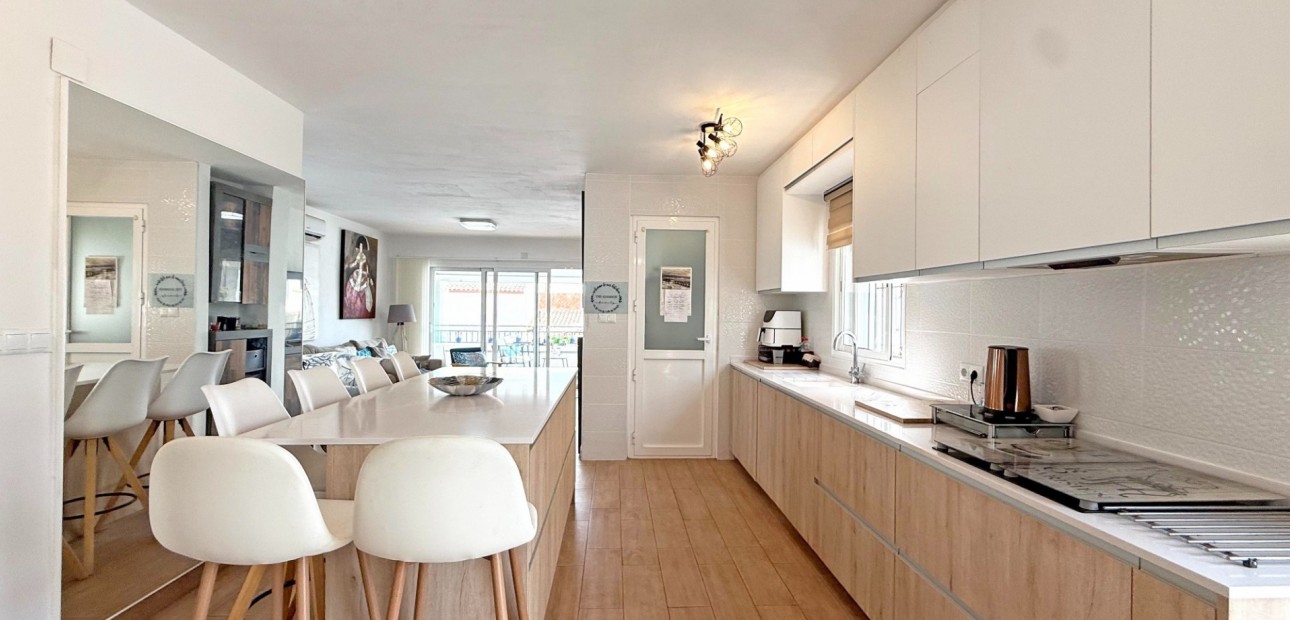 Sale - Detached Villa -
Orihuela Costa - Villamartin