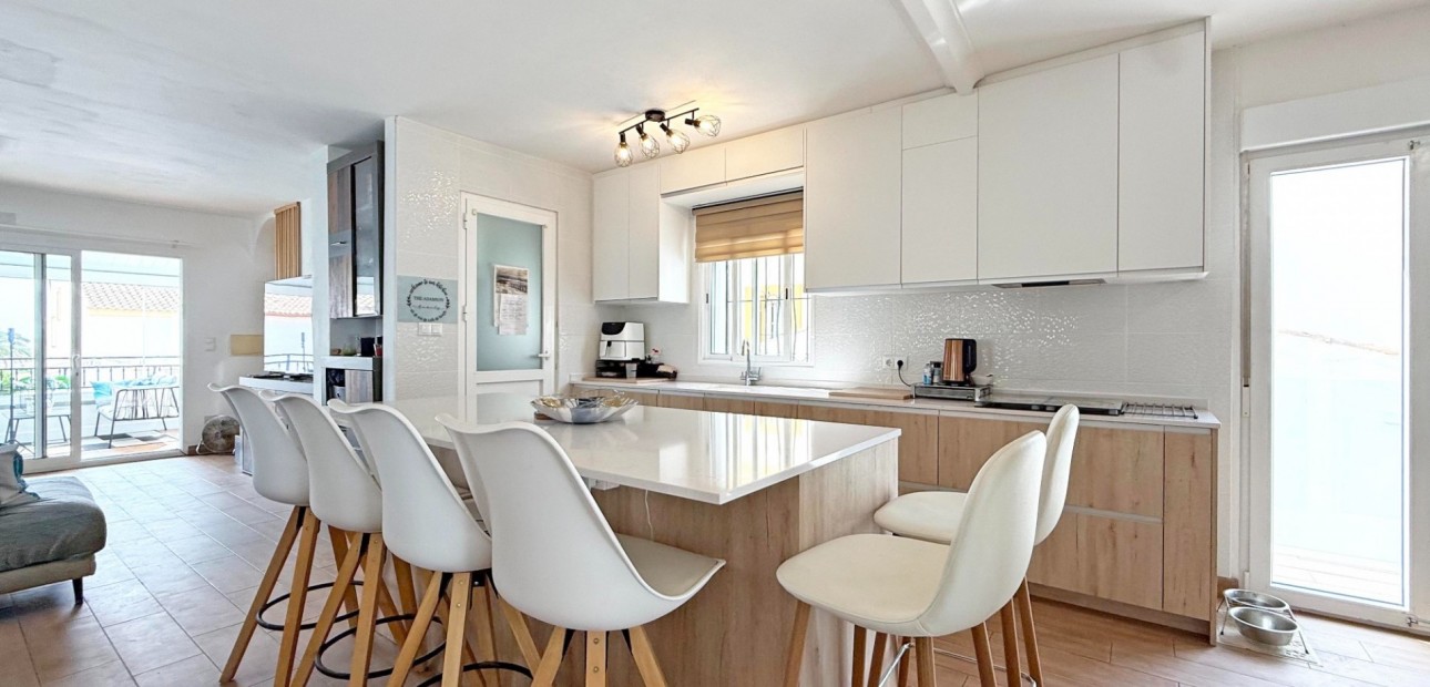 Sale - Detached Villa -
Orihuela Costa - Villamartin