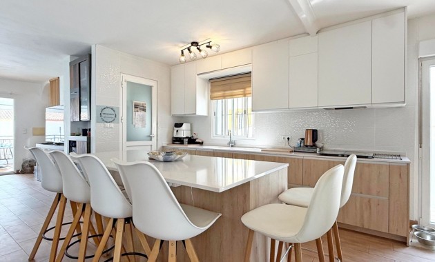 Sale - Detached Villa -
Orihuela Costa - Villamartin