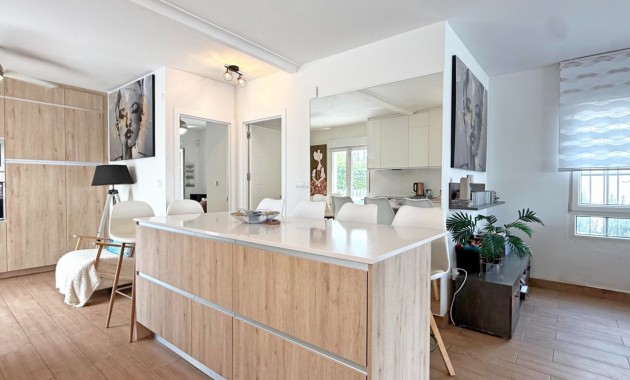 Sale - Detached Villa -
Orihuela Costa - Villamartin