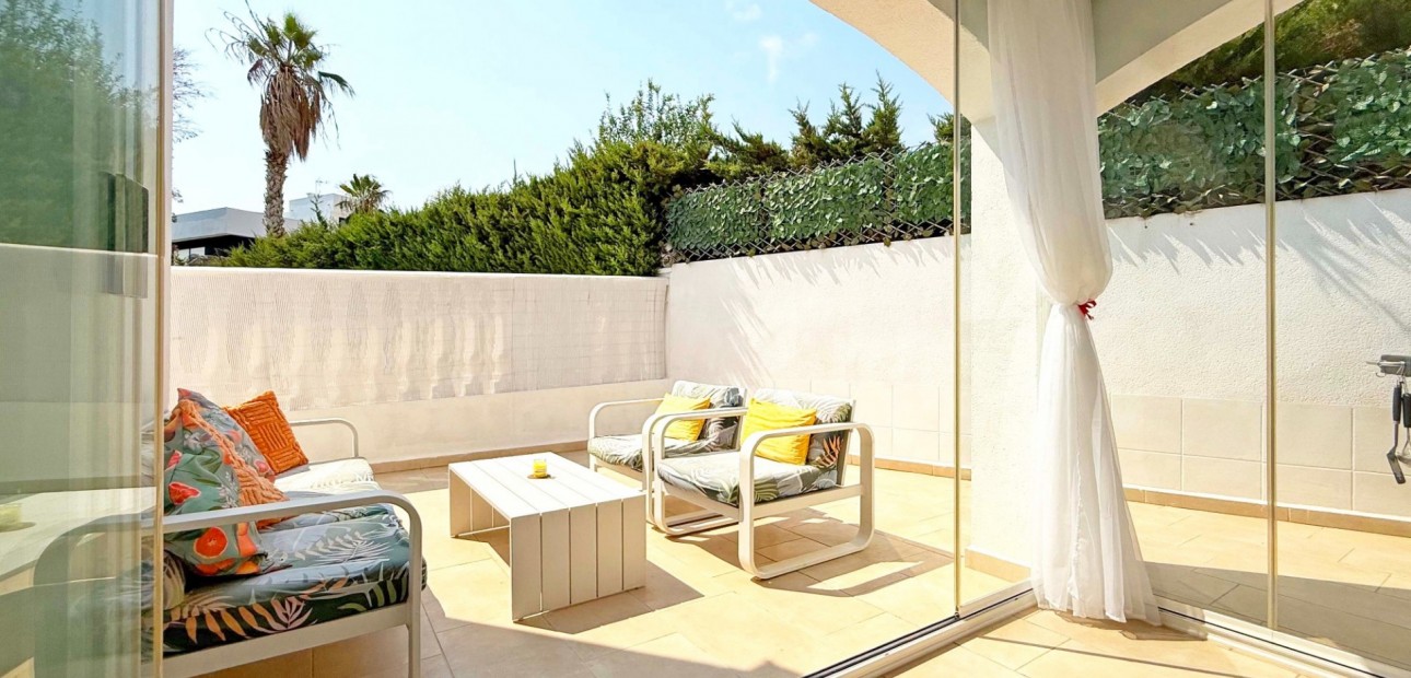 Sale - Detached Villa -
Orihuela Costa - Villamartin