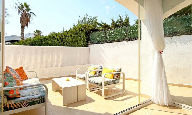 Sale - Detached Villa -
Orihuela Costa - Villamartin