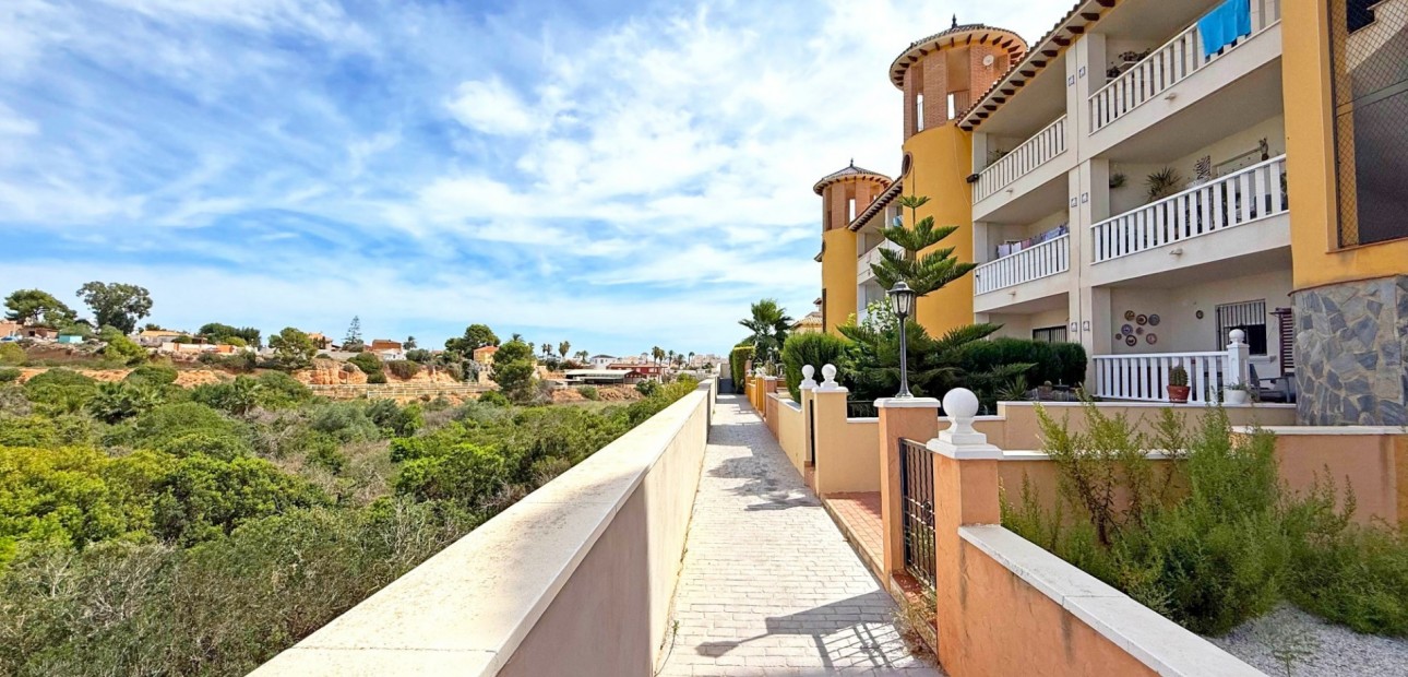 Sale - Apartment / flat -
Orihuela Costa - Lomas de Cabo Roig