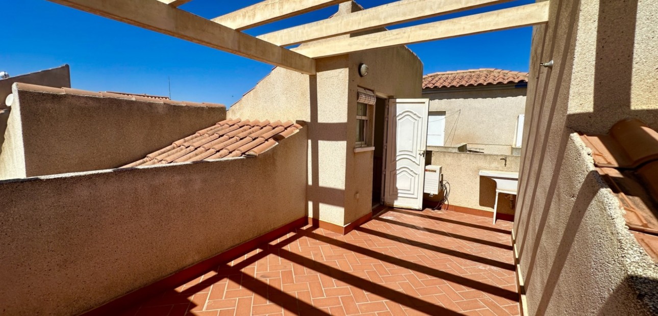 Sale - Apartment / flat -
Orihuela Costa - Playa Flamenca